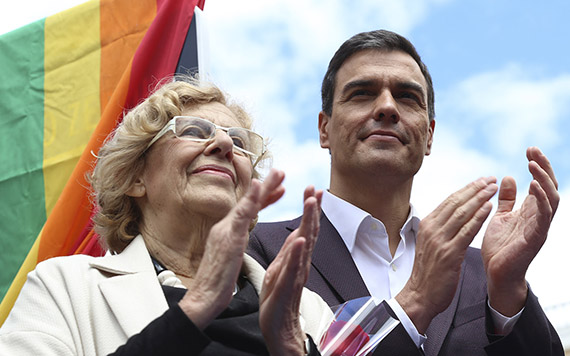 Pedro Sánchez y Manuela Carmena en la inauguración Plaza Pedro Zerolo